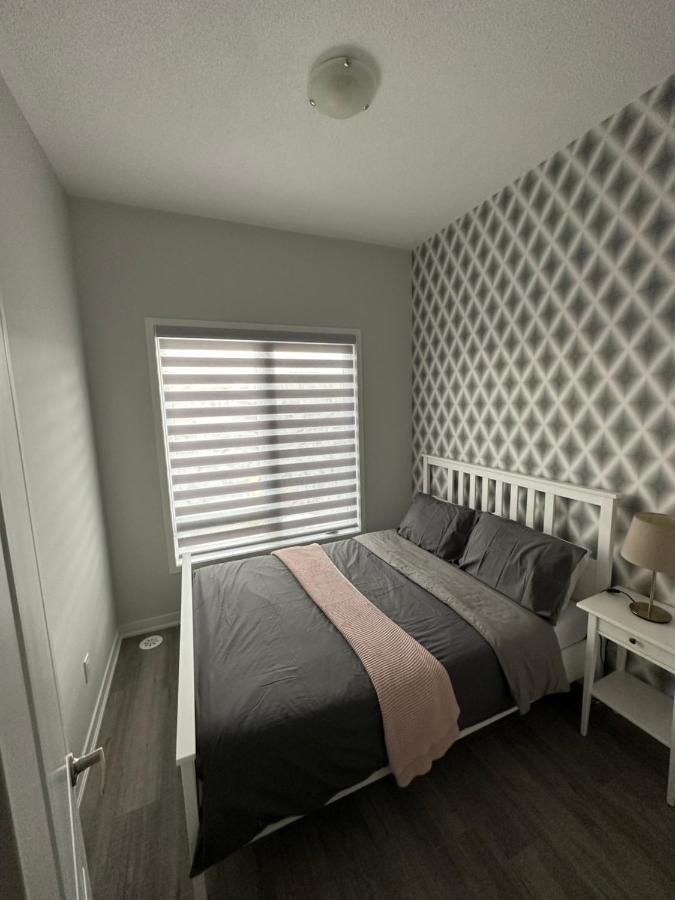 Modern Townhouse, Vaughan, Ontario, Canada Esterno foto